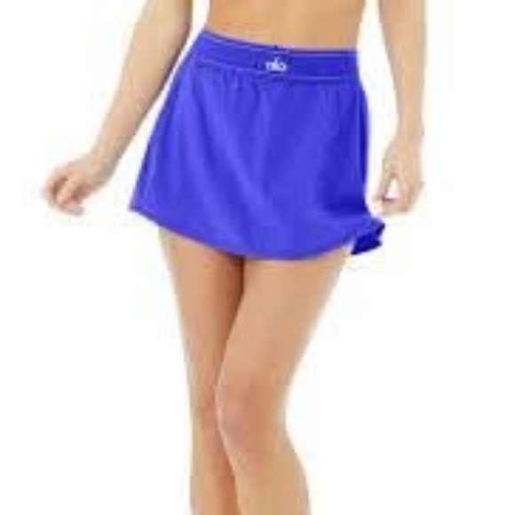 Alo Yoga Match Point Skirt skort in retired and RARE color Alo Blue sz LARGE - Picture 1 of 4
